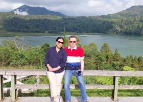 Mr John Ibu Ukasih 01