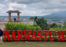 Mr John Ibu Ukasih 05