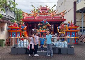 Pak Bambang Family 2